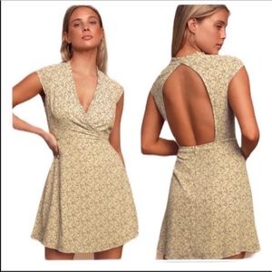 Lulu’s Floral Open back Mini Sun Dress